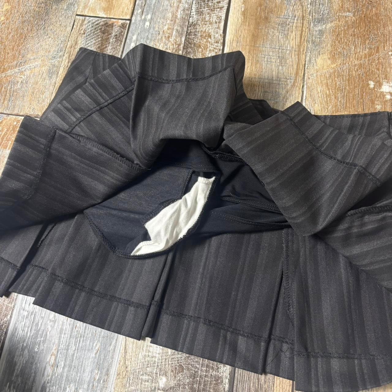 Y2k Miss Sixty mini skirt pleated skirt pinstripe low rise size S