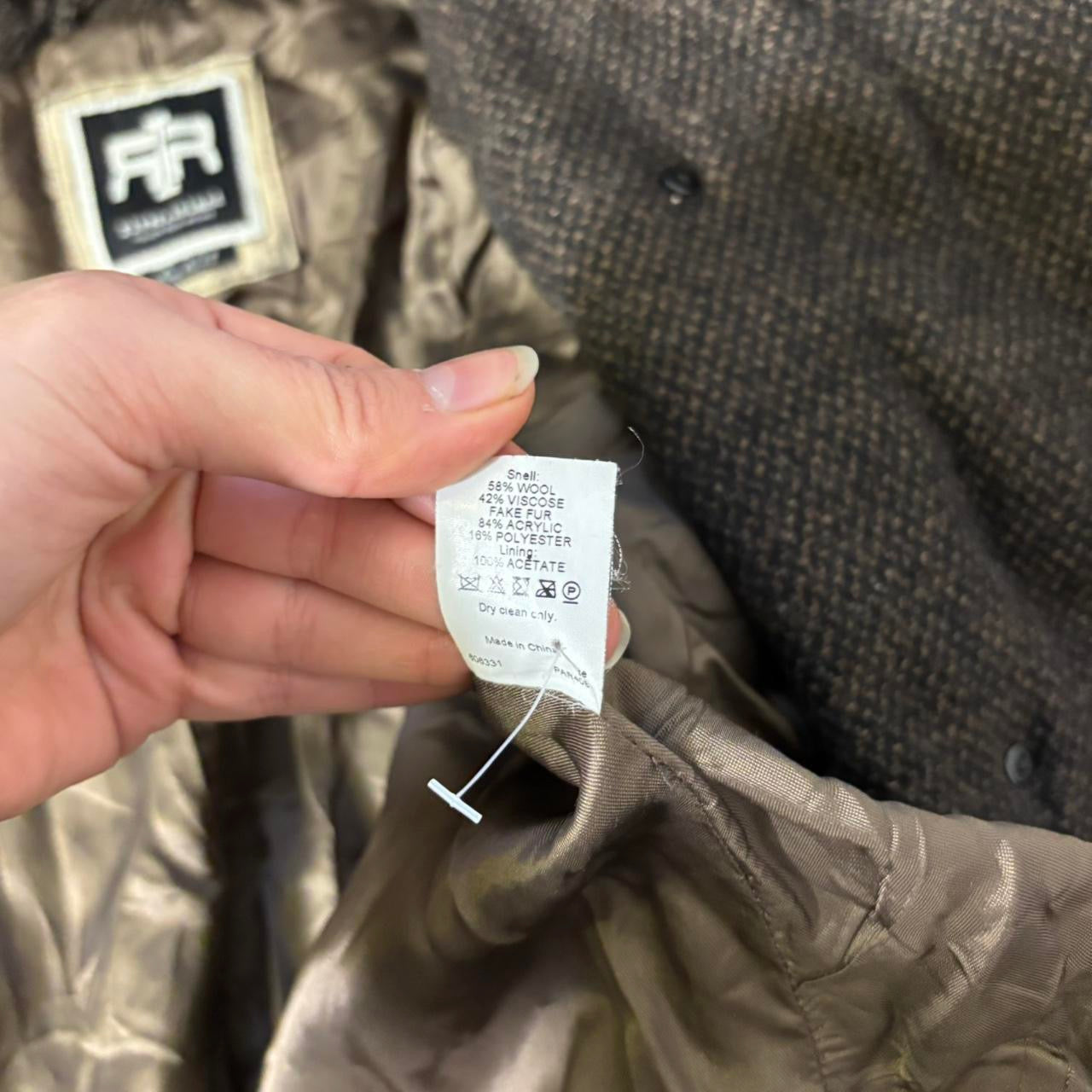 Y2k wool blend brown coat with faux fur exaggerated collar and cuffs