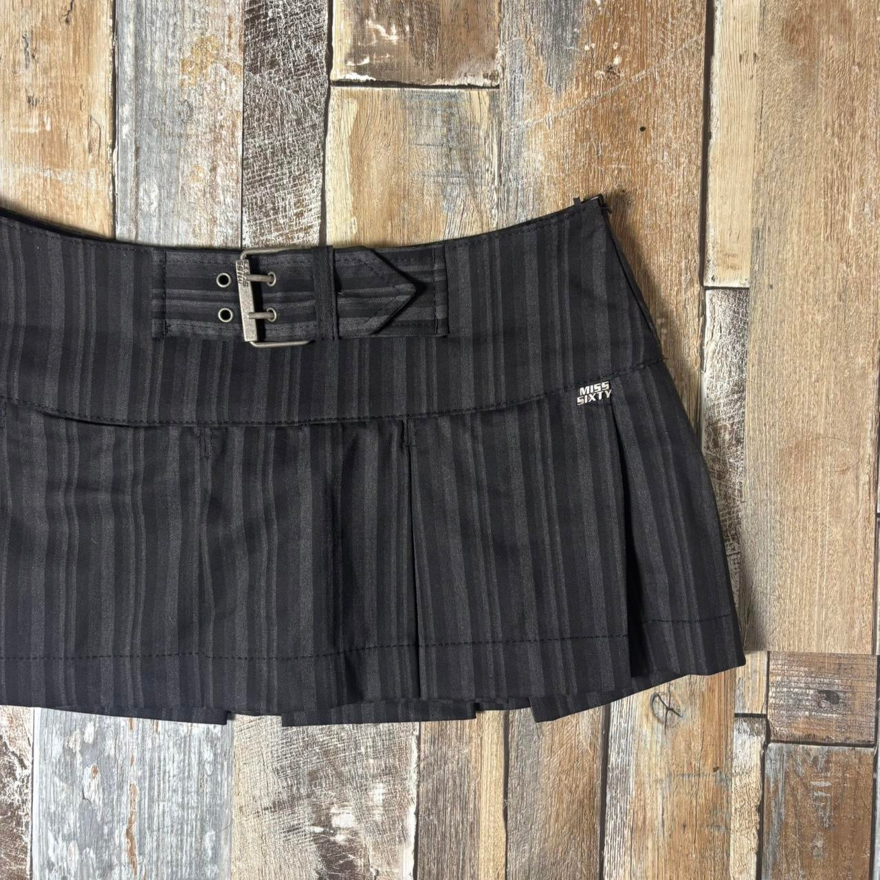 Y2k Miss Sixty mini skirt pleated skirt pinstripe low rise size S