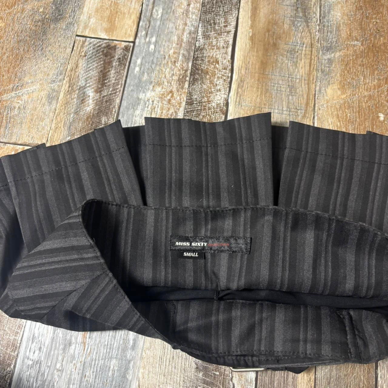 Y2k Miss Sixty mini skirt pleated skirt pinstripe low rise size S