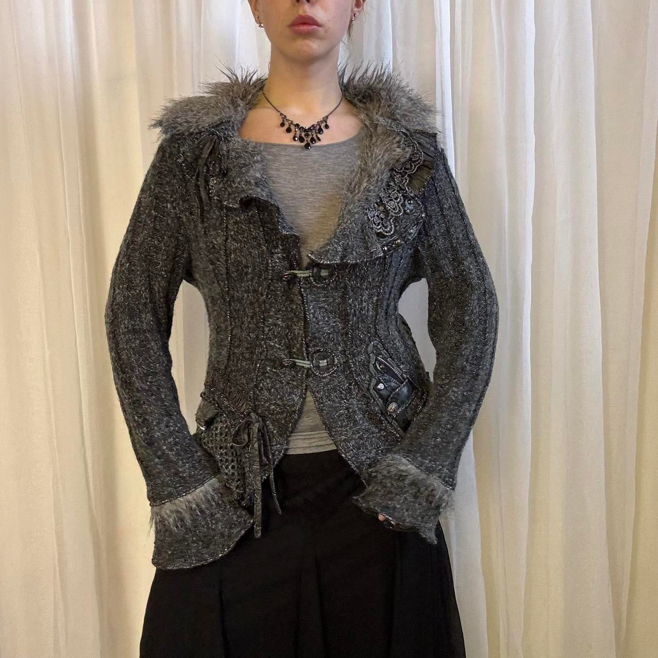 Y2k grunge cardigan wool blend grey faux fur detailing L / XL