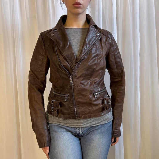 Y2K brown genuine leather jacket biker style buckle detail