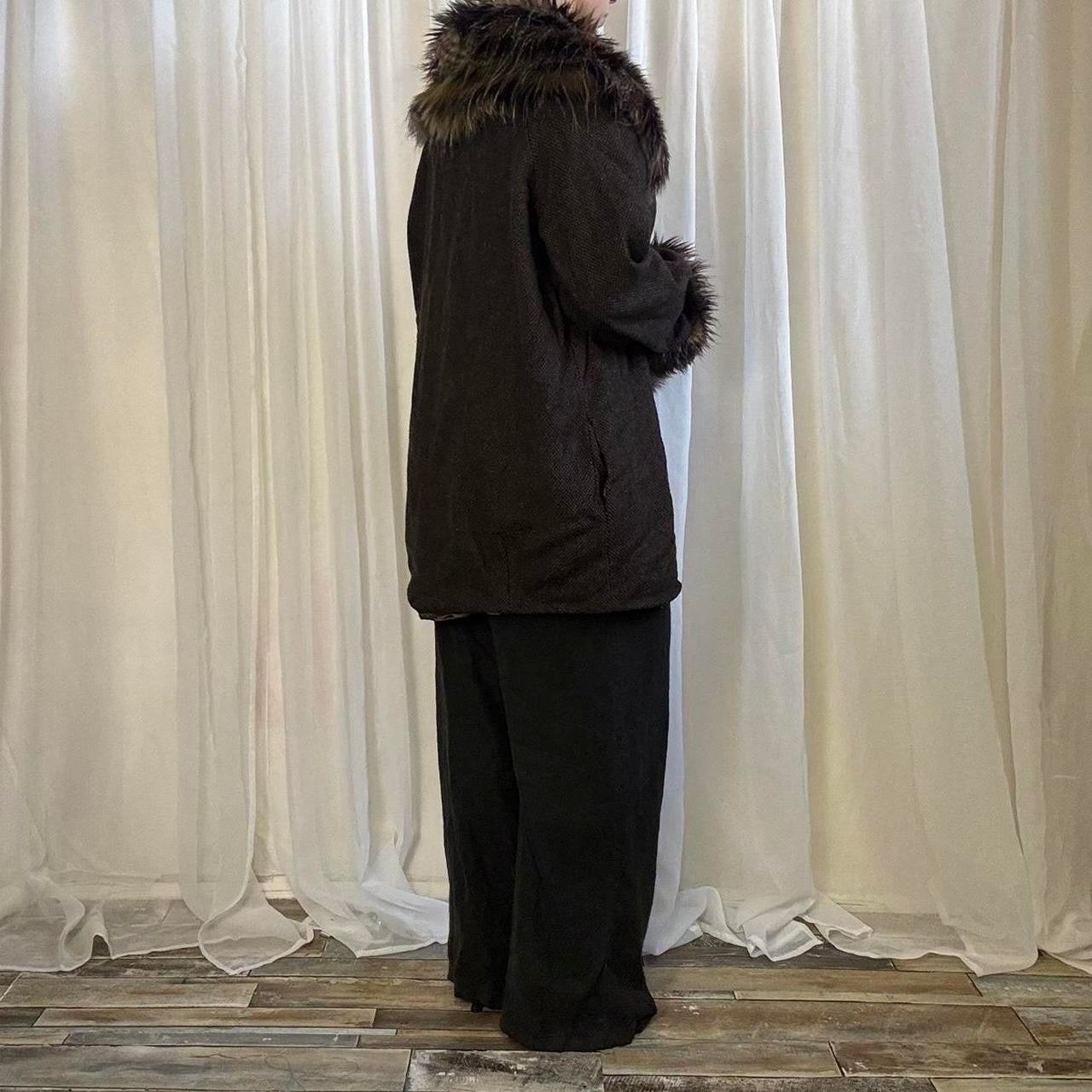 Y2k wool blend brown coat with faux fur exaggerated collar and cuffs